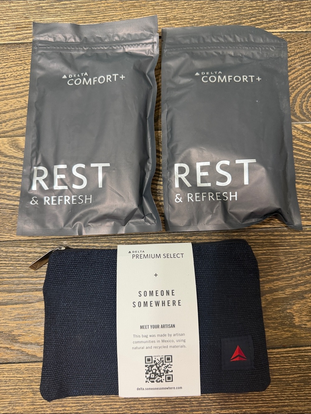 Delta Comfort+ REST & REFRESH Amenity Packs with Navy Zip Pouch